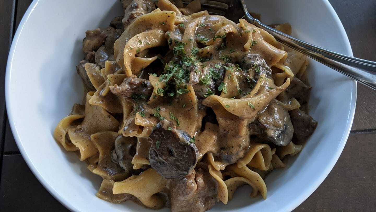 photo of a bowl of beef stroganoff